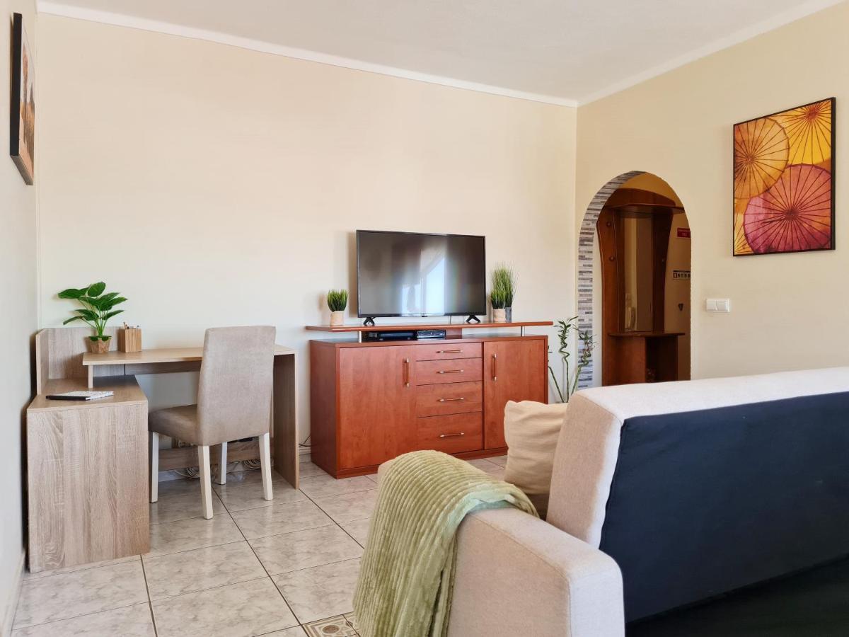 Casa Tombua - Pool - Beach & Center 300M - Ac - Wifi Карвоейру Экстерьер фото